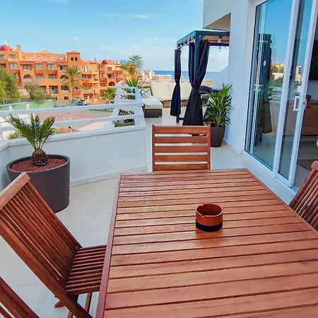 Golf Penthouse - Tenerife South شقة سان ميغيل ذي أبونا